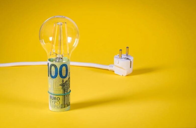 Caro energia: gli italiani sono pronti a ridurre i consumi per risparmiare