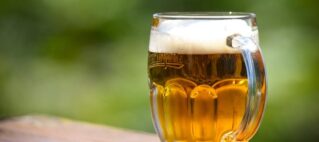 Birra: il comfort drink ideale per ogni stagione, non solo l’estate