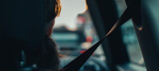 Gli italiani scoprono il carpooling: 800mila viaggi condivisi nel 2025